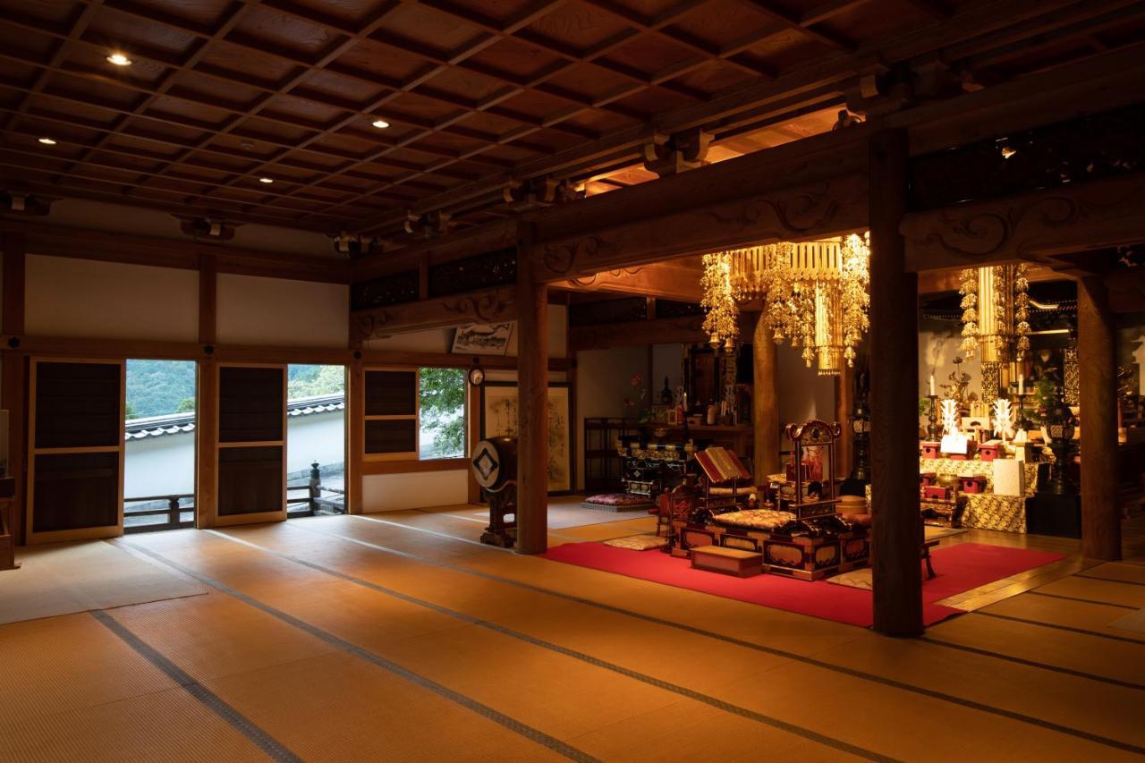 宿坊 端場坊｜Temple Hotel Habanobo Minobu Экстерьер фото