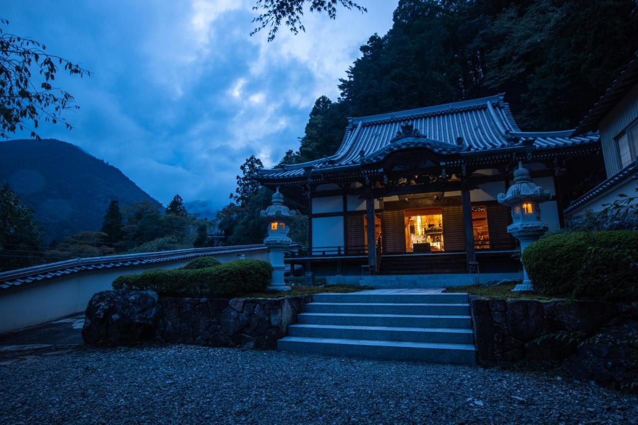 宿坊 端場坊｜Temple Hotel Habanobo Minobu Экстерьер фото